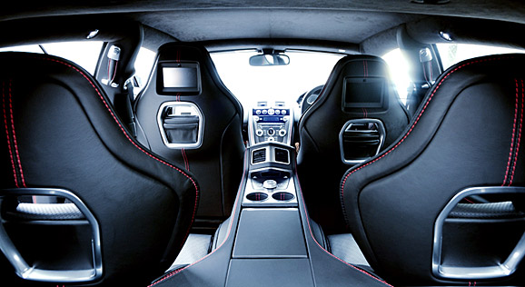 【DB真人旗舰·(中国)集团】梅花社区:探望困难老党员 春节前夕送温暖(图4) DB真人旗舰·(中国集团)