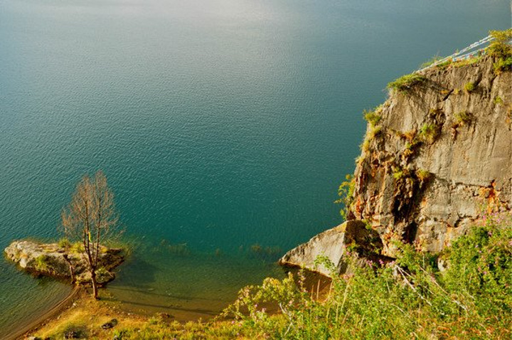 DB真人旗舰官网|众泰大迈SUV官降最高达一万 首付6980元起(图1) DB真人旗舰·(中国)集团